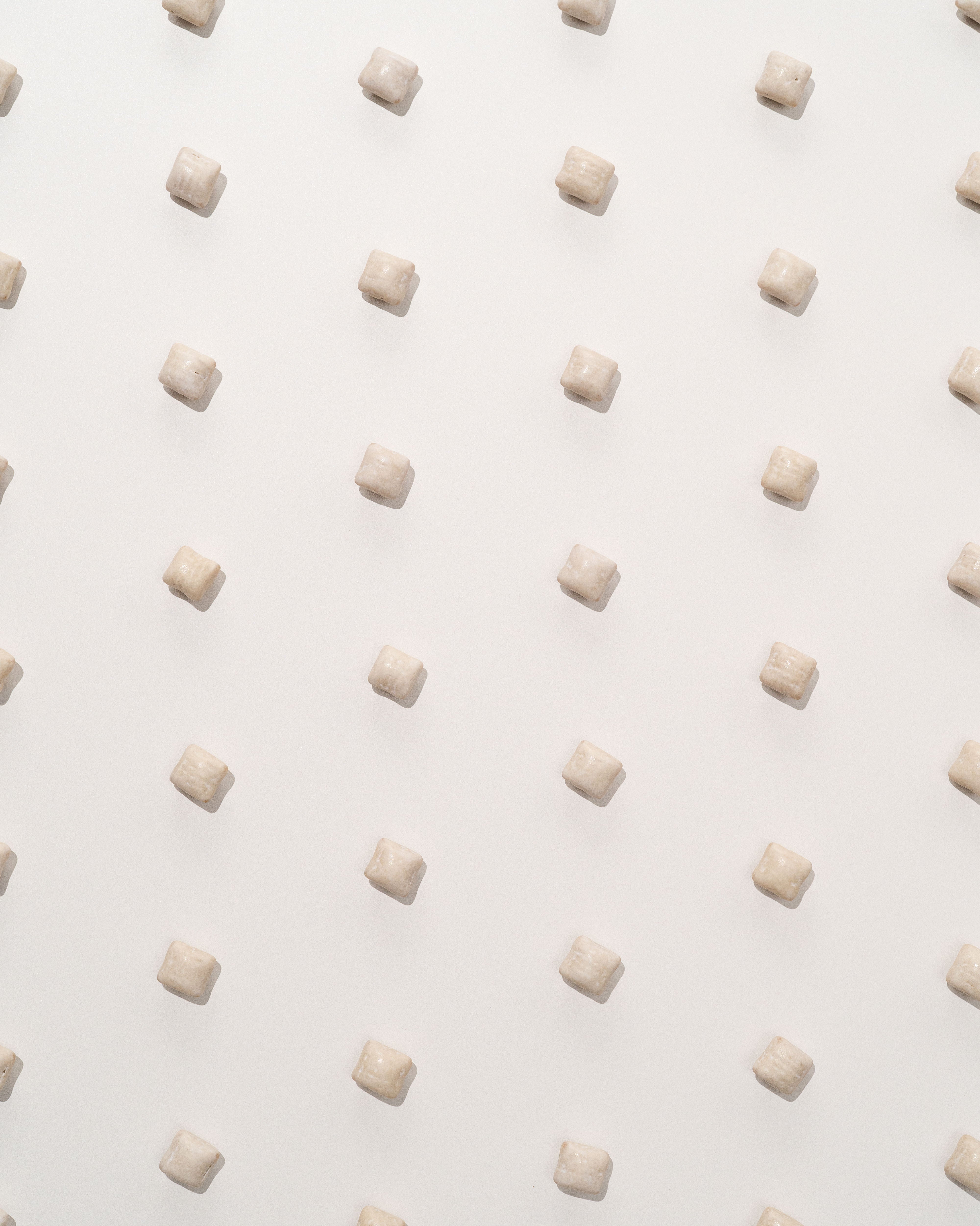 Why Sugar-Free Gum is the Better Choice: The Benefits of Going Sugar-Free with REFRESH Gum